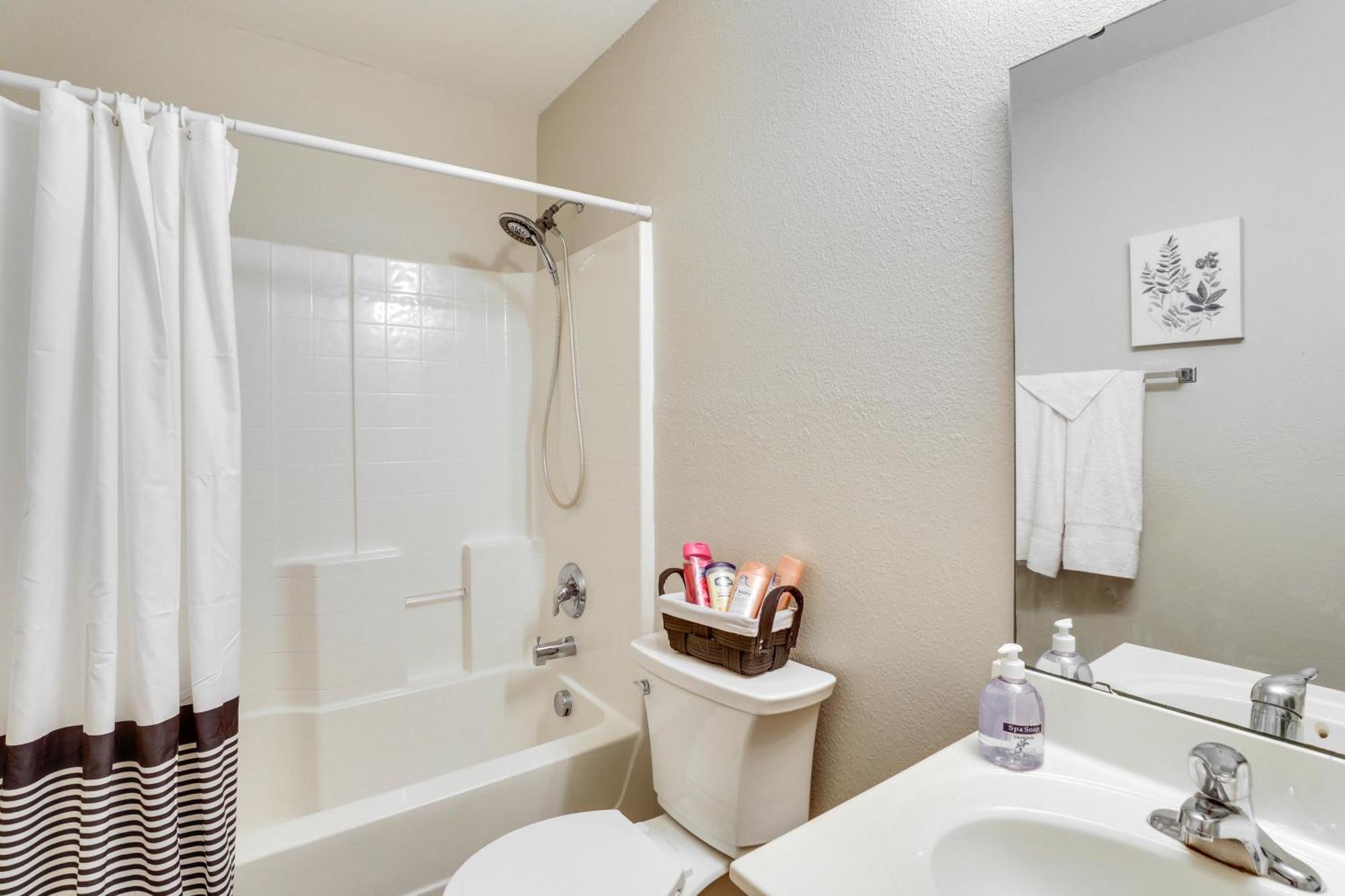 Charming North Charleston Townhome - Pets Welcome! 外观 照片